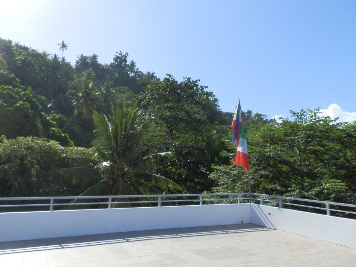 Aparthotel The Blue Pagong Puerto Galera Zewnętrze zdjęcie